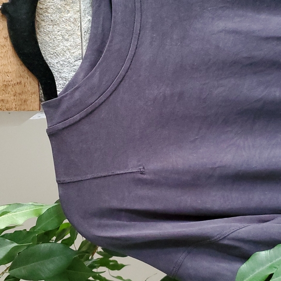 Lululemon shirred long sleeve - Picture 2 of 6